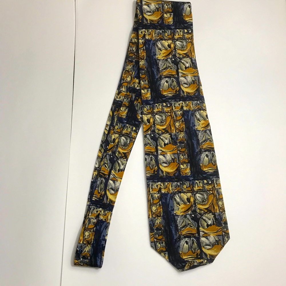 Tie Rack Disney Donald Duck 100% Silk Tie